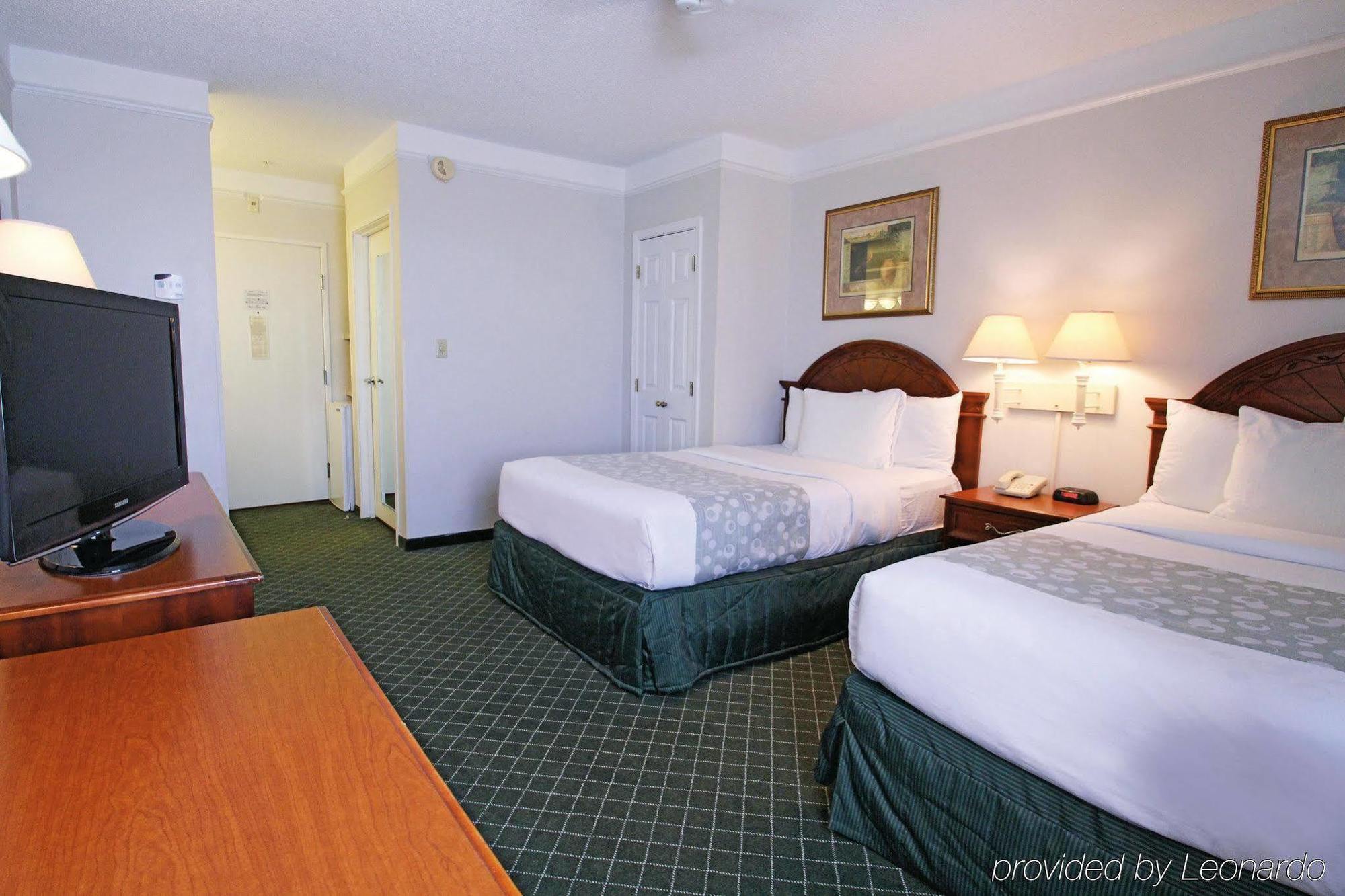 La Quinta By Wyndham Melbourne Viera Hotel Exterior photo
